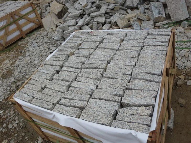 Granite-Colors-Tiger-Skin-Fooring-Price.webp (3)(001)