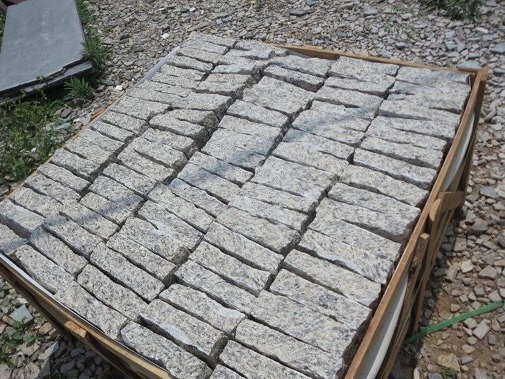 Granite-Colors-Tiger-Skin-Fooring-Price.webp (5)(001)